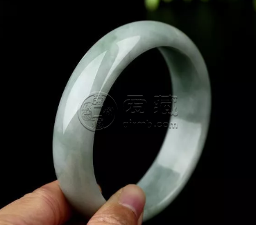 翡翠糯种手镯 翡翠糯种手镯多少钱