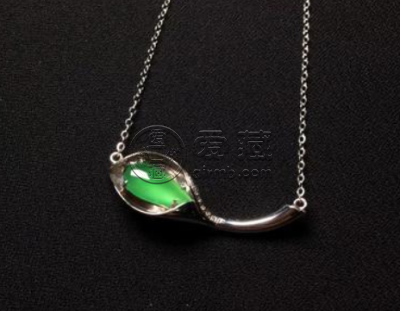 翡翠项链款式 常见的三种翡翠项链款式及价格