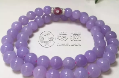 翡翠带紫色好吗 翡翠带紫色价格贵吗