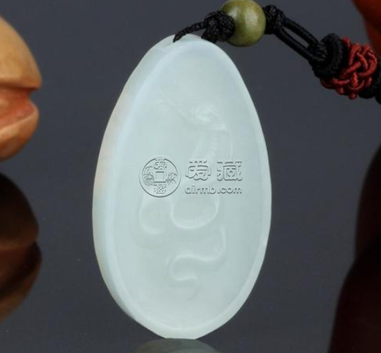 和田玉白玉的價(jià)格 和田玉白玉多少錢一克