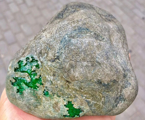 什么是翡翠原石 翡翠原石是怎么形成的