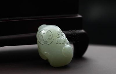 和田玉颜色种类 什么颜色的和田玉最好