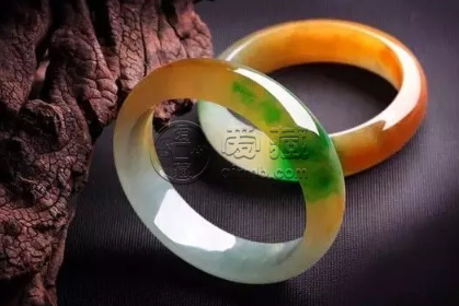 緬甸翡翠鐲子價(jià)格 緬甸玉鐲一般多少錢