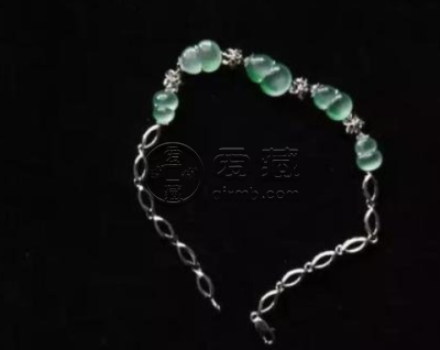 一串翡翠手链多少钱 翡翠手链什么样的价格贵