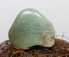 和田玉青白玉值钱吗 和田青白玉是什么档次的
