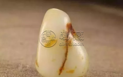 如何选择和田玉 购买和田玉注重糯性还是颜色