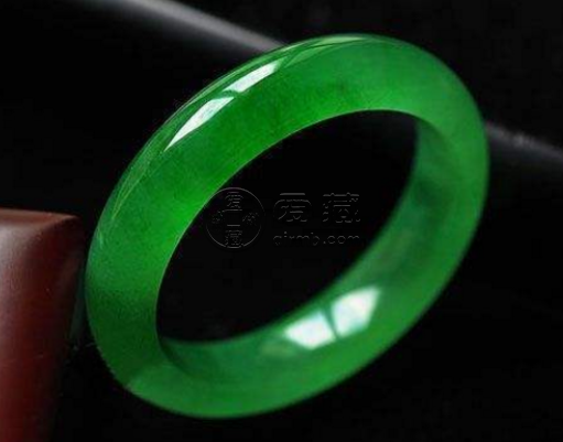翡翠會越帶越綠嗎 翡翠越戴越綠怎么回事