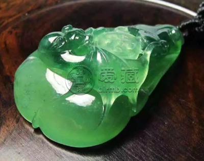 翡翠挂件如何保养 翡翠挂件如何保养更好