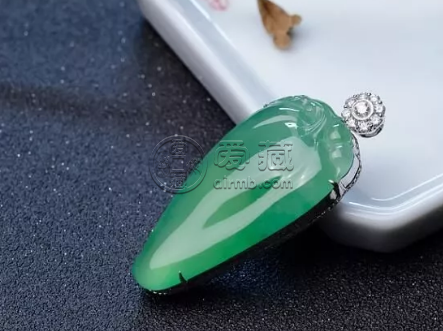 翡翠水頭足是什么意思 如何來看翡翠的水頭好壞