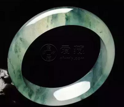 翡翠颜色变深了是怎么一回事 翡翠颜色变色