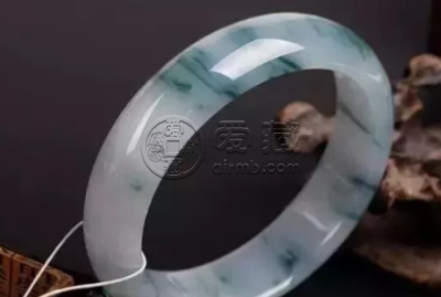 怎么养翡翠镯子 样翡翠手镯切记这三点