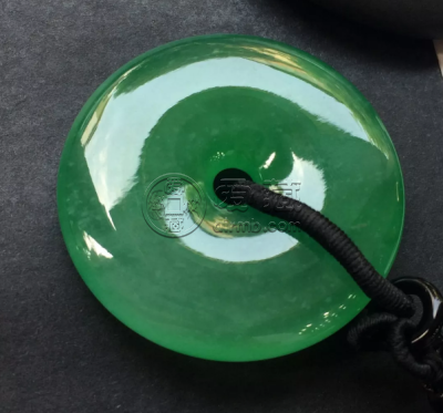 翡翠怎么养 不透的翡翠能养透吗