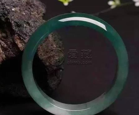 翡翠油青料是什么意思 翡翠油青料種水值錢(qián)嗎