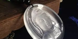 怎么挑选翡翠观音 什么样的翡翠观音好
