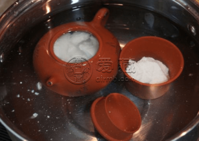 新买的紫砂壶怎么开壶 教你传统的紫砂壶开壶方法