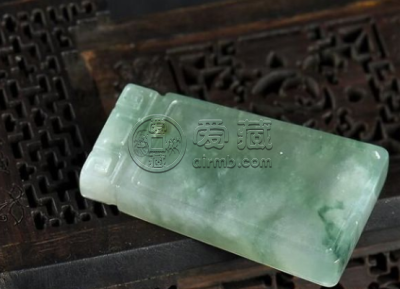 真翡翠的价格是多少 多少价格可以买到真的翡翠