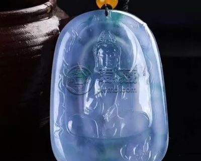 翡翠种和色哪个重要 买翡翠是看种还是看色