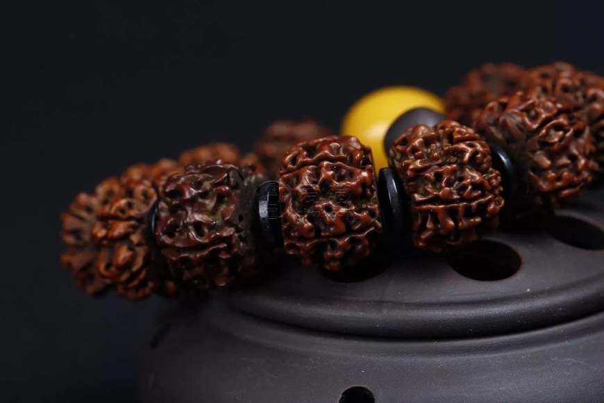菩提子手串價(jià)格是多少錢(qián) 菩提子手串一般多少錢(qián)一串