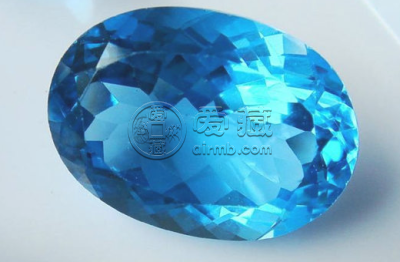 蓝色托帕石多少钱一克 蓝色的托帕石什么价位