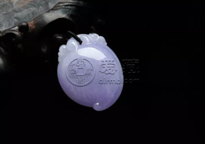 翡翠的春是什么意思 翡翠的春色是什么颜色