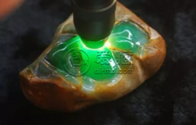 一块翡翠原石多少钱 翡翠原石最新报价