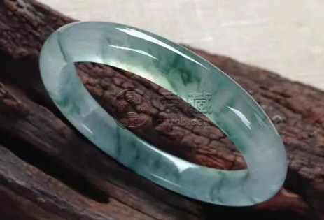 极品翡翠手镯价格一般多少钱及图片