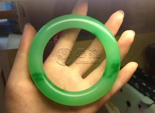 幾百塊的翡翠是真的嗎 幾百塊錢的翡翠能戴嗎