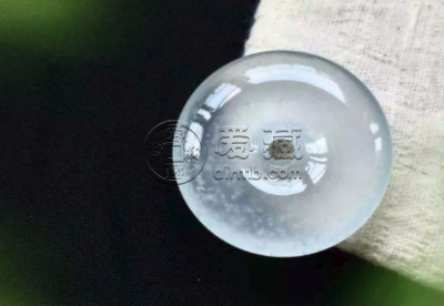 翡翠白棉是什么 翡翠白棉能用水泡没了吗