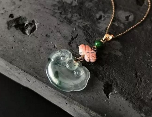玉如意翡翠吊坠寓意 玉如意翡翠吊坠的四大寓意