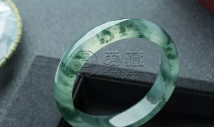 怎么鑒定冰種翡翠 常見的兩種假冒冰種翡翠