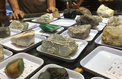 哪儿有翡翠原石市场 翡翠原石市场地址