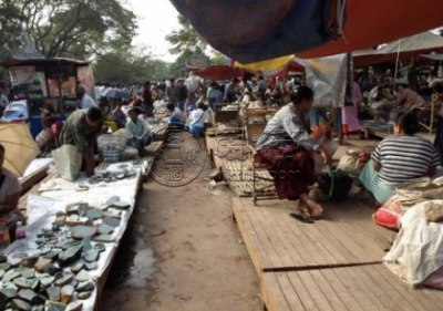缅甸翡翠原石批发市场 缅甸三大翡翠原石批发市场地址