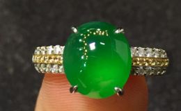 绿翡翠戒指市场价 绿翡翠戒指多少钱一个