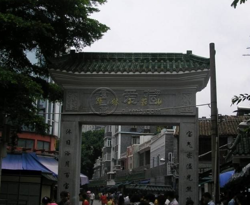 廣州翡翠批發(fā)市場(chǎng) 廣州翡翠批發(fā)市場(chǎng)價(jià)格是多少