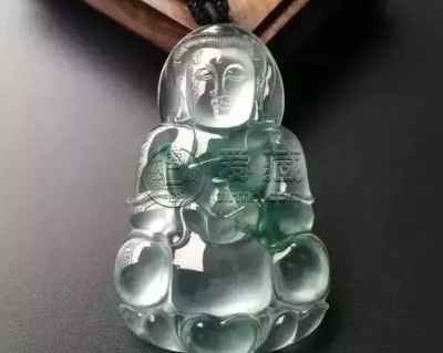 翡翠的种和水 如何对比翡翠的水