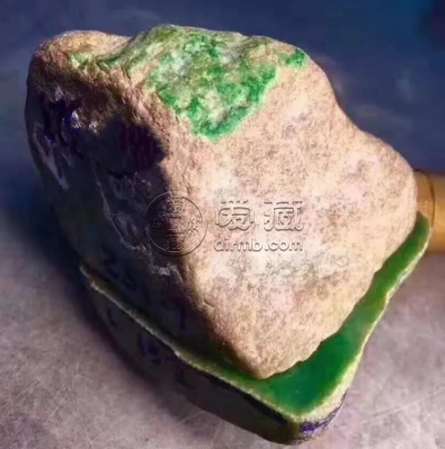 翡翠原石识别 翡翠原石识别注意三大点
