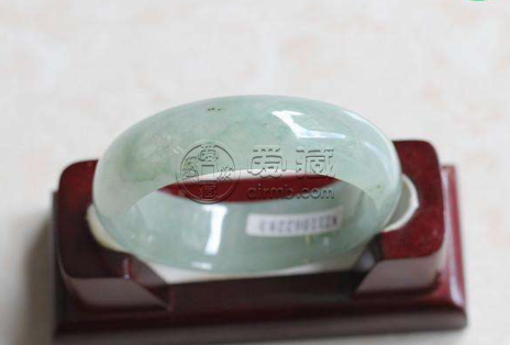 騰沖的翡翠能買嗎 到騰沖買翡翠需注意什么
