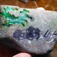 翡翠原石開(kāi)窗料陷阱 翡翠原石開(kāi)窗料可以買(mǎi)嗎