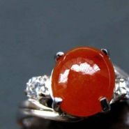 红色翡翠值钱吗 红色翡翠价格一般多少