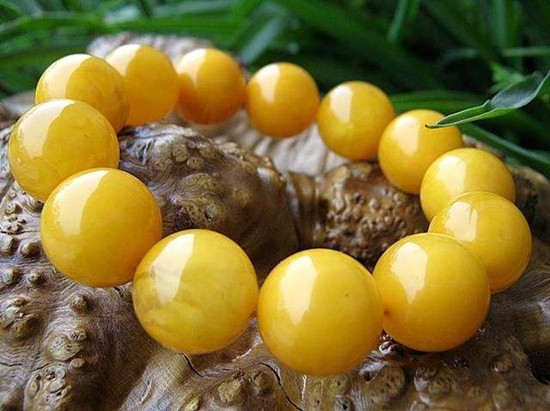 老蜜蜡和新蜜蜡的区别新老蜜蜡差别-爱藏网