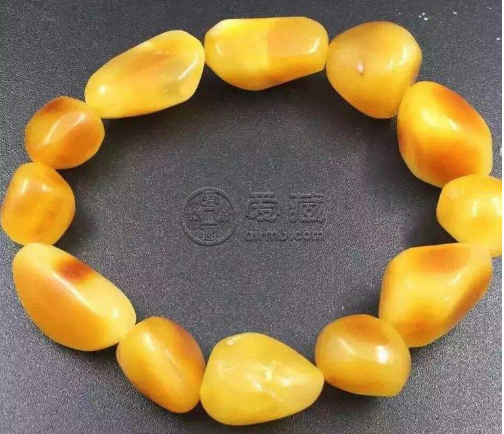 蜜蜡价格多少钱一克 蜜蜡的市场价格