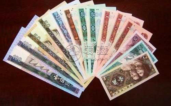 辽阳回收旧版纸币钱币金银币，收购第一二三四套人民币连体钞纪念