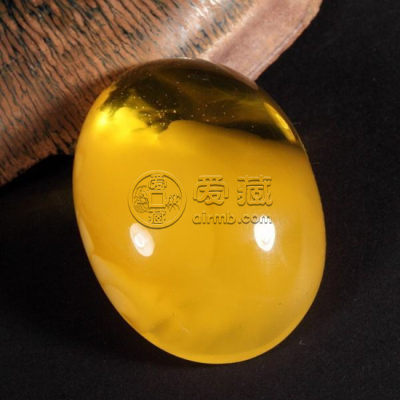 琥珀戴久了雾蒙蒙的 琥珀戴久的变化