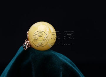 真蜜蜡图片 哪里可以买到真蜜蜡