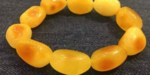 蜜蠟怎么玩會變顏色  蜜蠟變色怎么保養(yǎng)