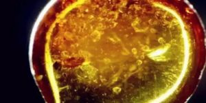 二代蜜蠟真假對(duì)照?qǐng)D 如何鑒別二代蜜蠟