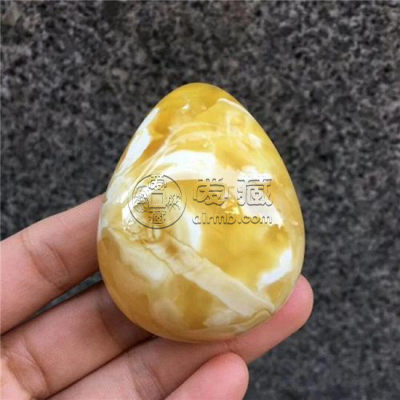 俄白花蜜蜡一克多少钱 俄白花蜜蜡价格行情