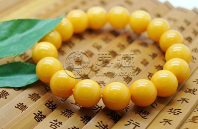蜜蜡属于什么材质    蜜蜡的功效和作用