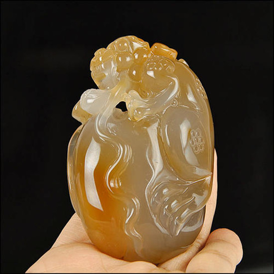 玉髓和玛瑙哪个对身体好玉髓和玛瑙的区别-爱藏网