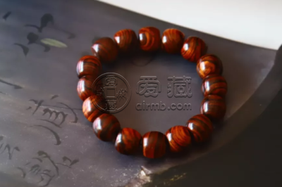 海南黄花梨如何盘玩保养 海南黄花梨保养禁忌